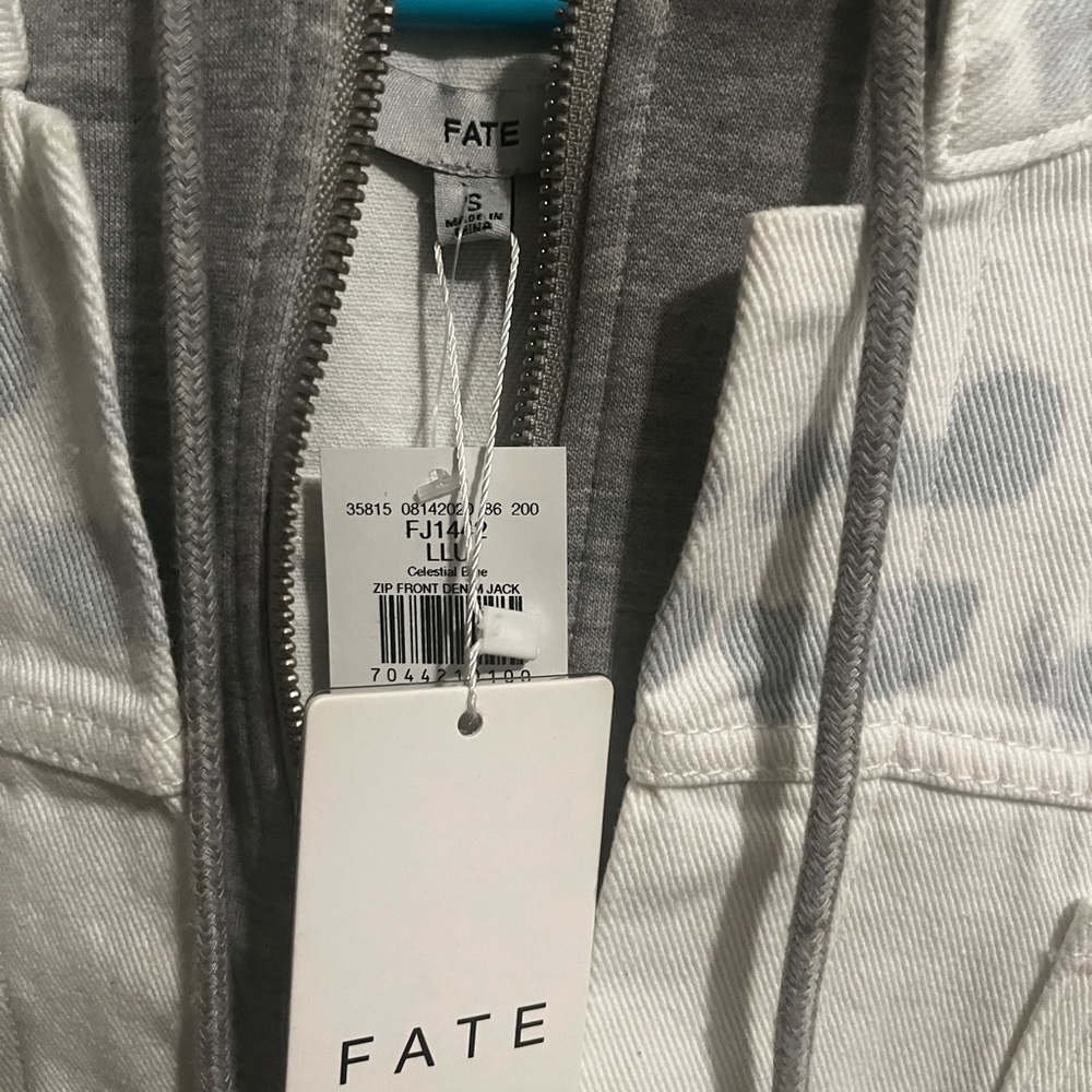 FATE Jean Jacket - Picture 2 of 3